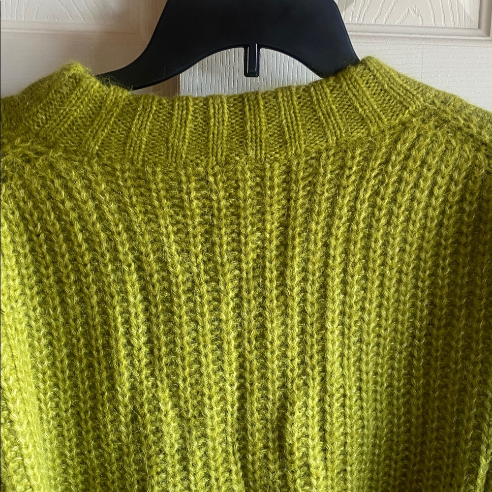 ELEVEN SIX NWT MONICA Alpaca Blend Pullover Sweater in Citrine - Picture 9 of 17